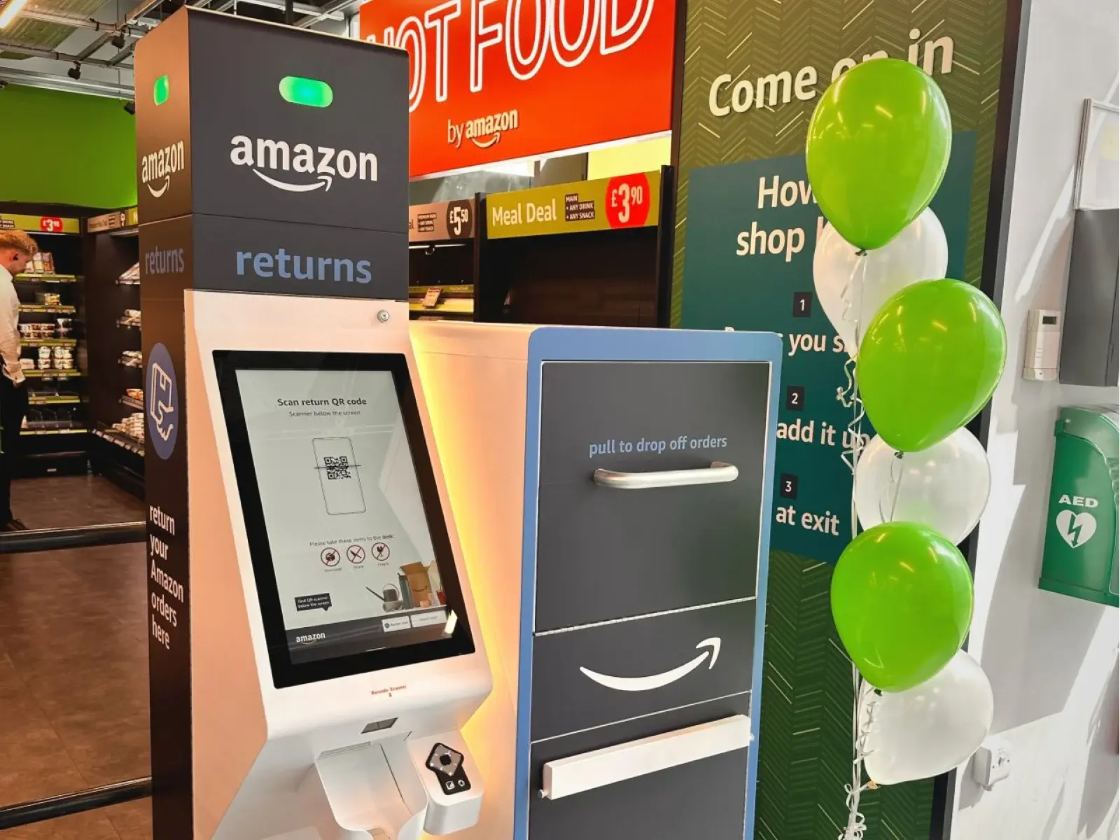 Redesigned Amazon returns kiosk scan screen